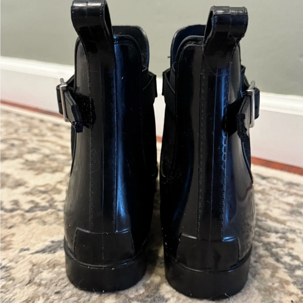 Marc‎ Fisher rain boots